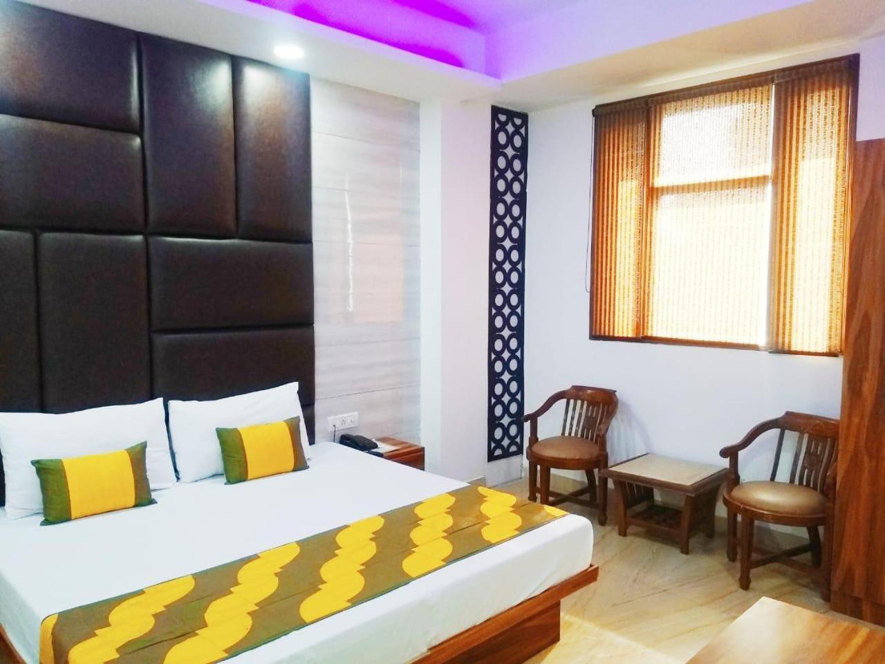 Hotel Spb 87 Near Karol Bagh Metro Station Delhi Luaran gambar