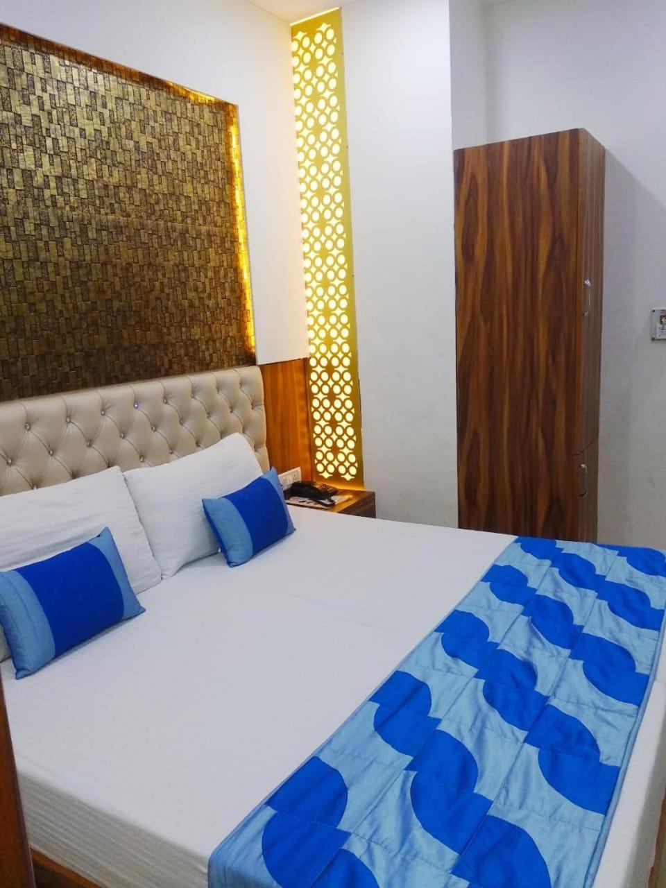 Hotel Spb 87 Near Karol Bagh Metro Station Delhi Luaran gambar